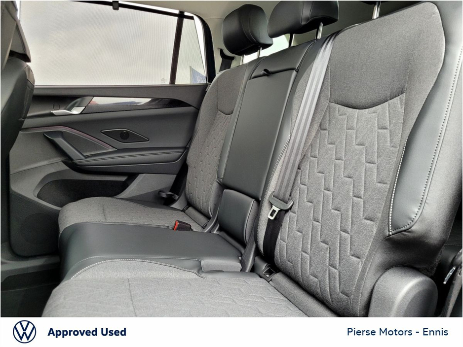 2026 Volkswagen Tayron - image 8