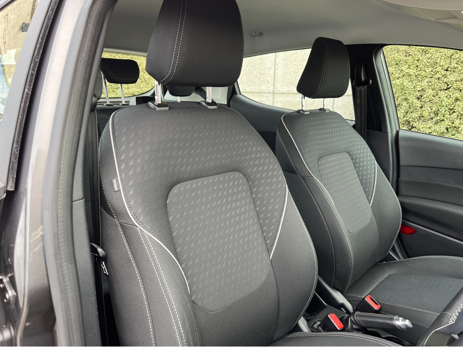 2018 Ford Fiesta - image 11