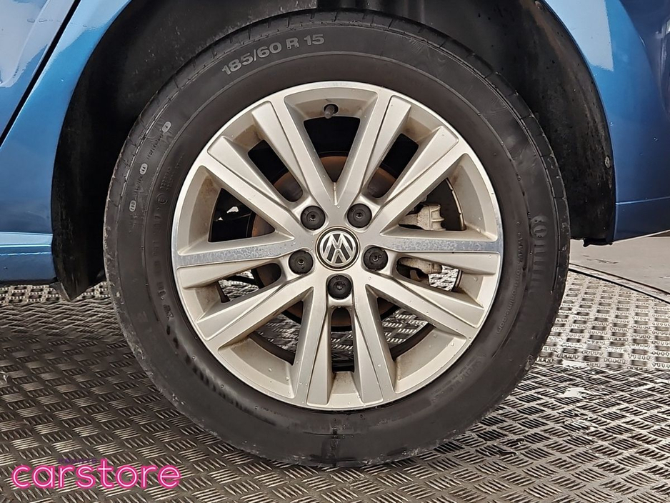 2017 Volkswagen Polo 1.2 TSI Auto €15,880
