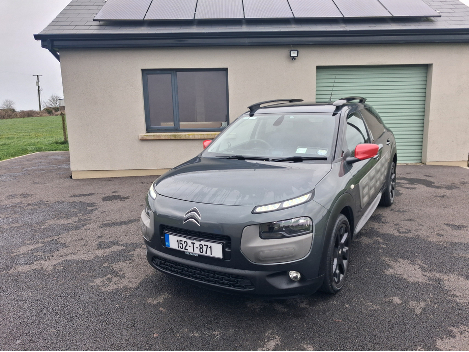 2015 Citroen C4 Cactus BLUE HDI 100 4DR €8,950