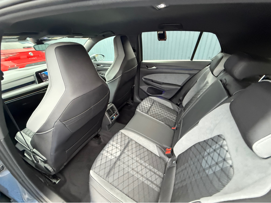 2022 Volkswagen Golf R-LINE - 2.0L DIESEL - AUTO - 12M WARRANTY - CAR:  1690 €32,950