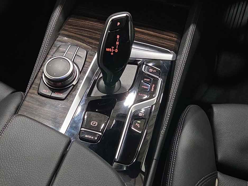 2022 BMW 5 Series 530e xDrive M Sport Saloon €44,950