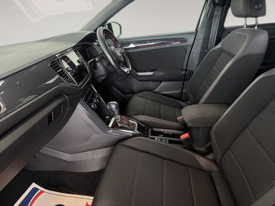 2020 Volkswagen T-Roc - image 17