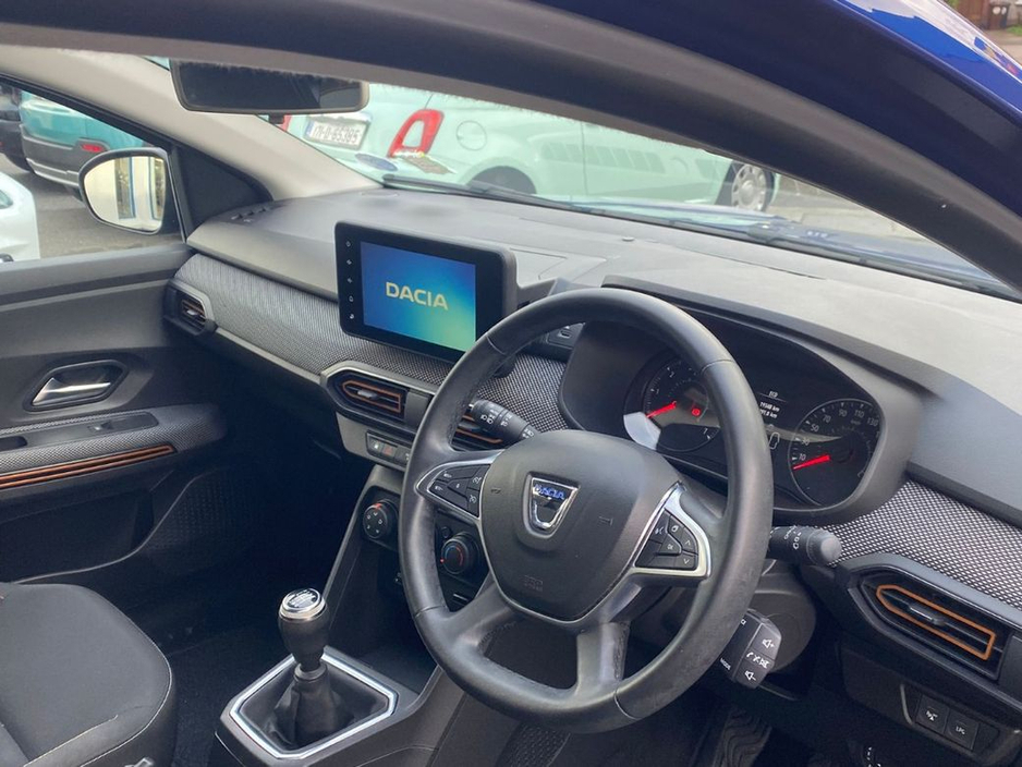 2021 Dacia Sandero - image 14