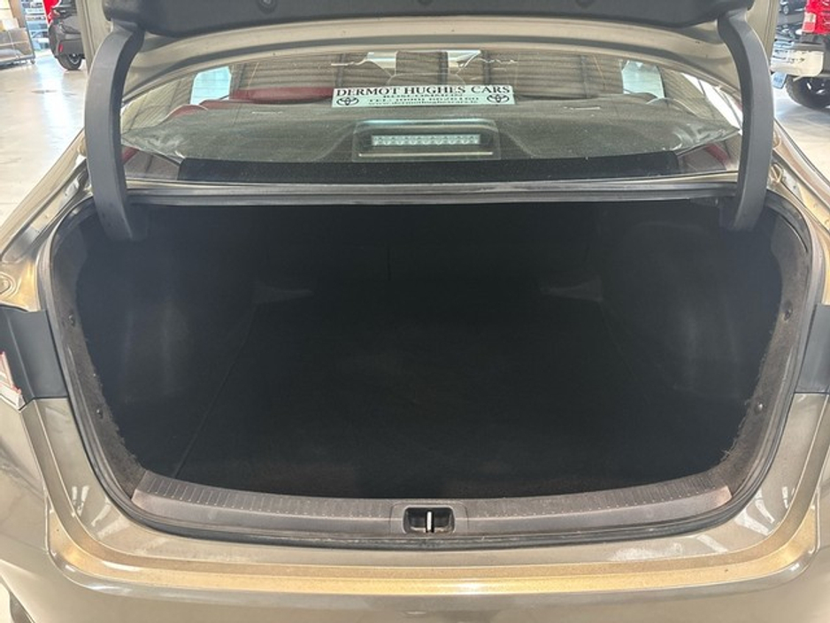 2019 Toyota Corolla - image 10