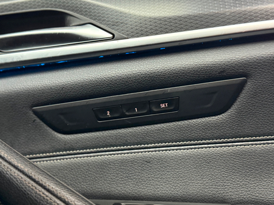 2023 BMW 5 Series - image 20