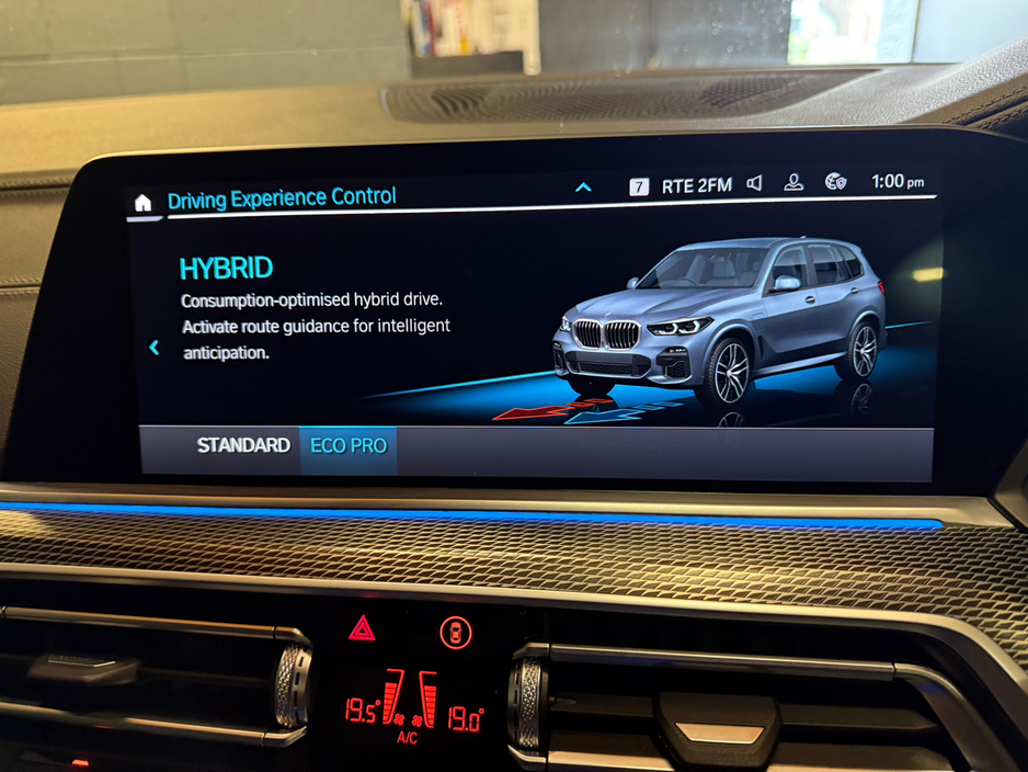 2022 BMW X5 xDrive45e M Sport €49,900