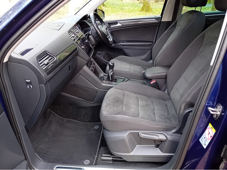 2018 Volkswagen Tiguan - image 21