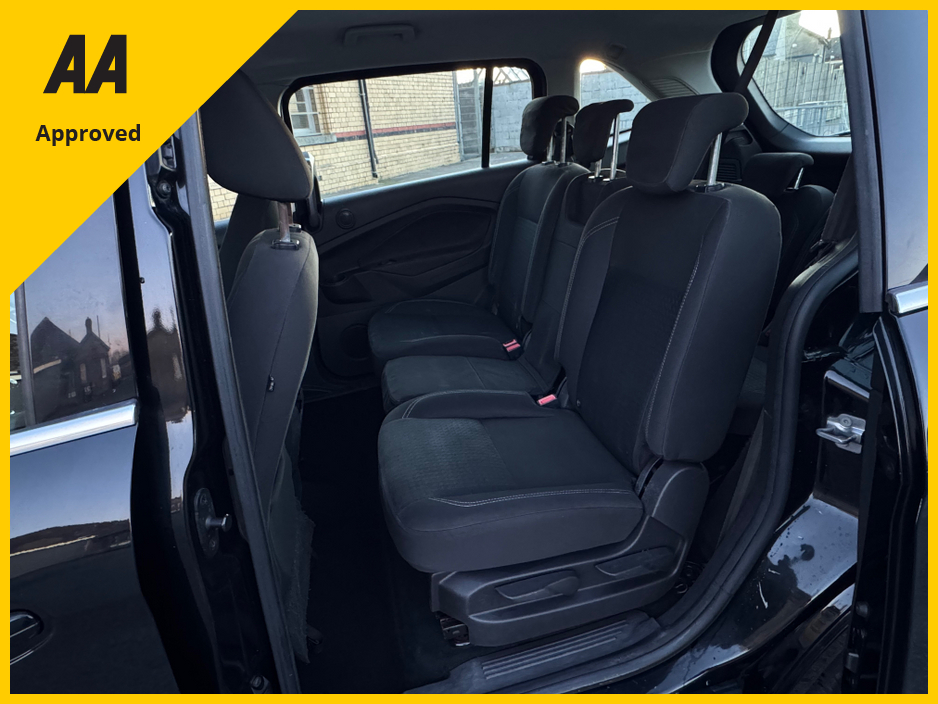 2018 Ford Grand C-Max - image 12