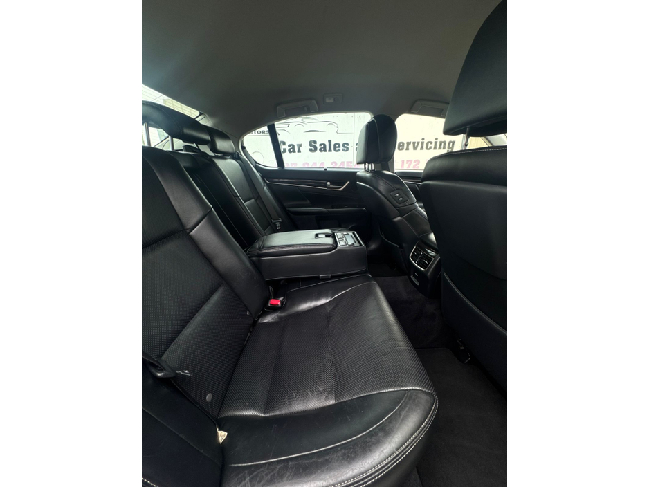 2013 Lexus GS 450 h - image 17