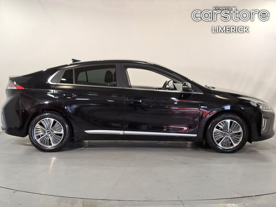 2020 Hyundai Ioniq - image 2