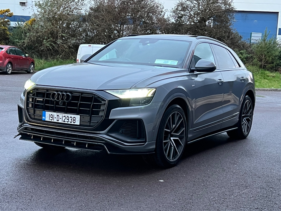 2019 Audi Q8 - image 12