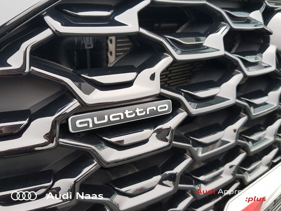 2024 Audi Q5 50 TFSI e 299HP S tronic quattro S Line €59,950