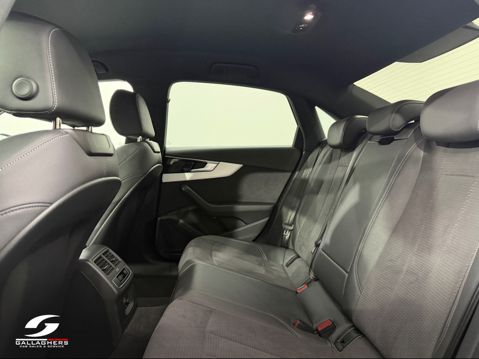 2022 Audi A4 - image 13