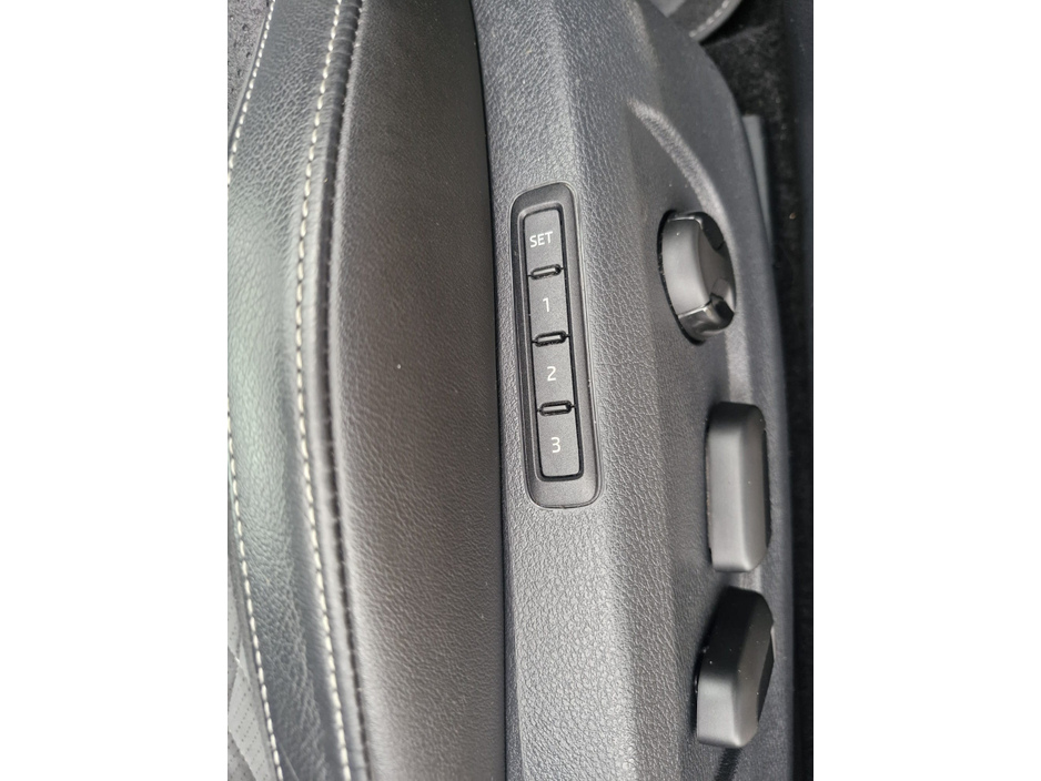 2020 Skoda Superb - image 22