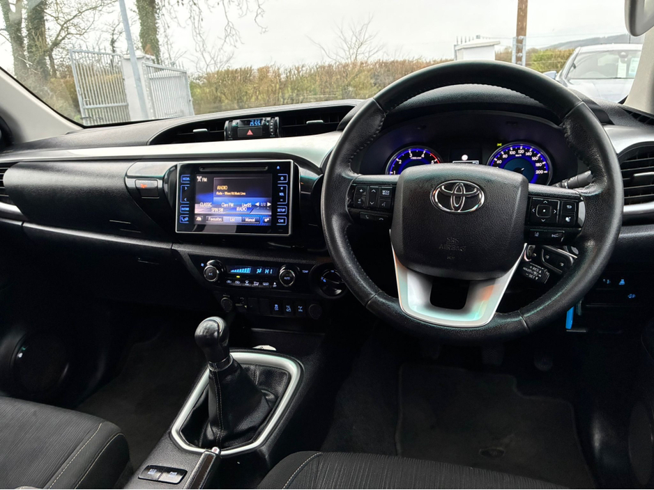 2020 Toyota Hilux - image 6