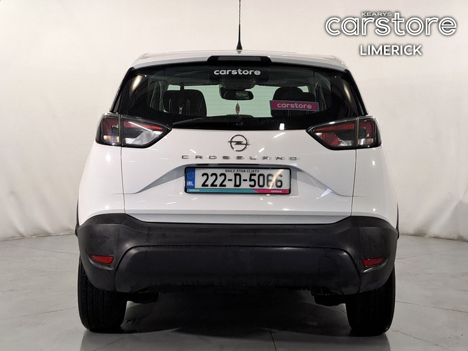 2022 Opel Crossland - image 4
