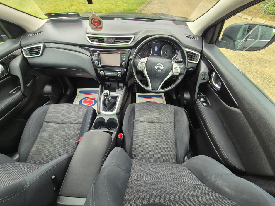 2016 Nissan Qashqai - image 6