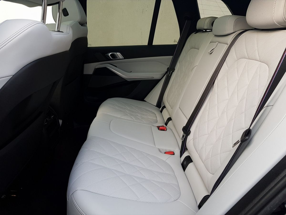 2025 BMW X5 - image 20