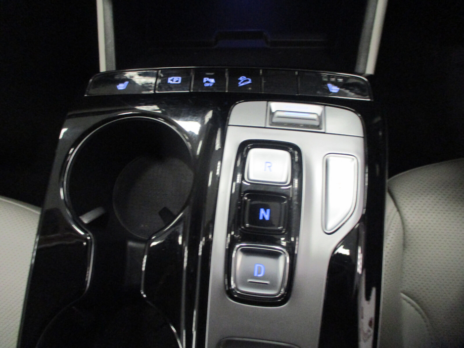 2022 Hyundai Tucson - image 13
