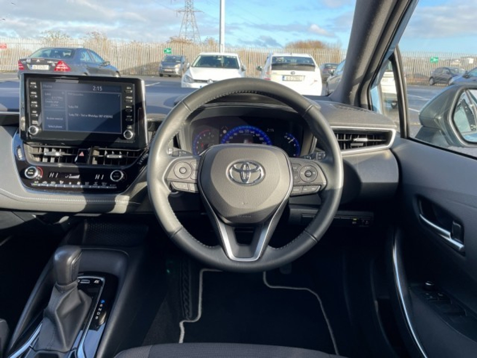 2022 Toyota Corolla Hatchback 5dr Hybrid - Luna Edition - 1.8 Automatic - EUR 170 Road Tax - Great Value - 1 Owner // Remote Central Locking // Front Electric Windows // Rear Electric Windows // Electric Mirrors // Apple €24,895