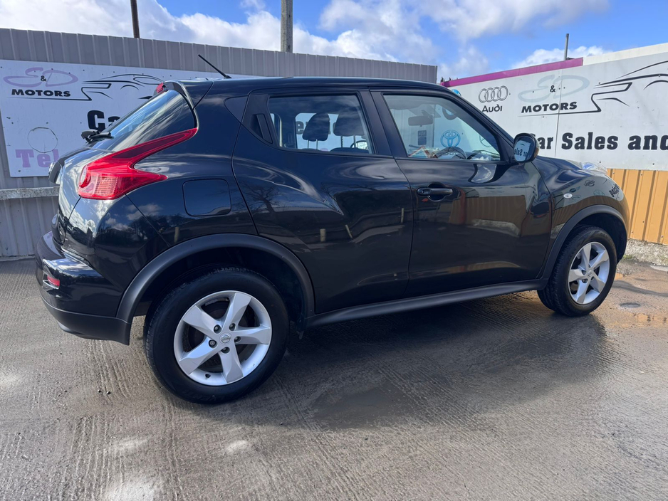 2014 Nissan Juke - image 23