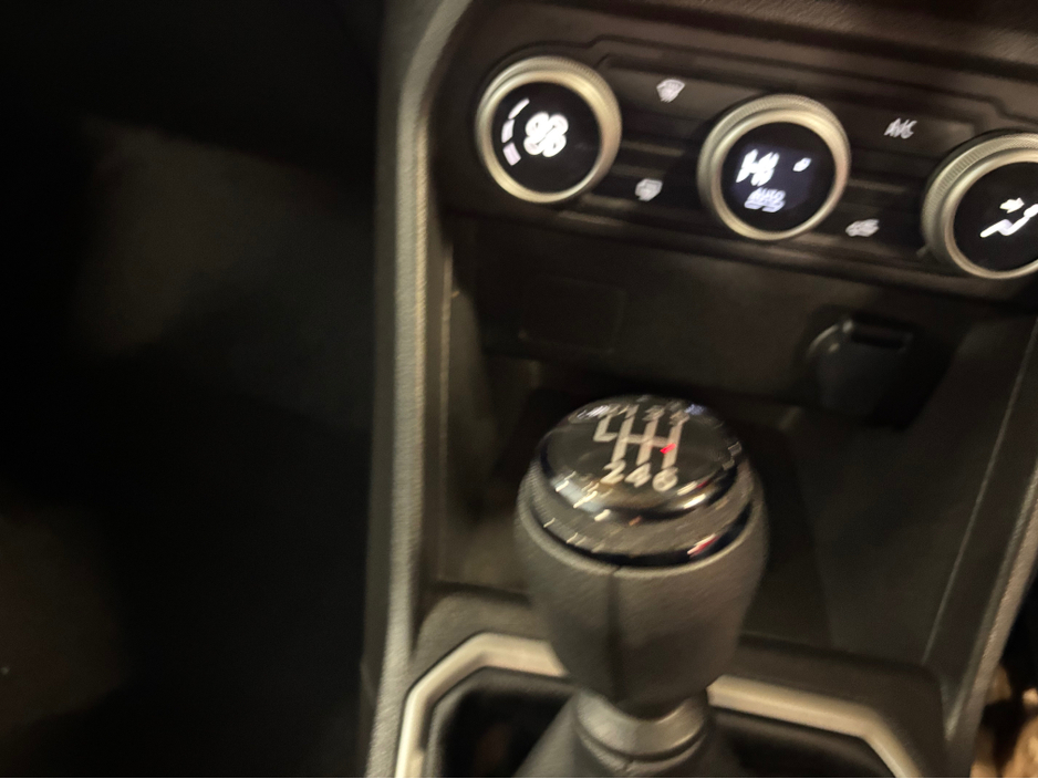 2023 Dacia Jogger - image 10