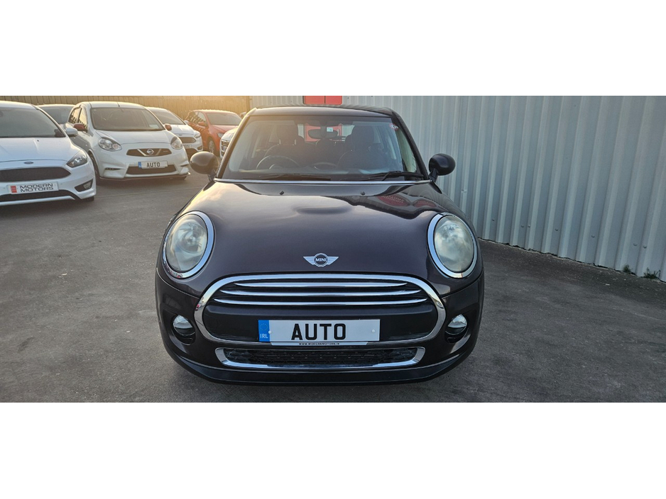 2016 MINI Cooper - image 4