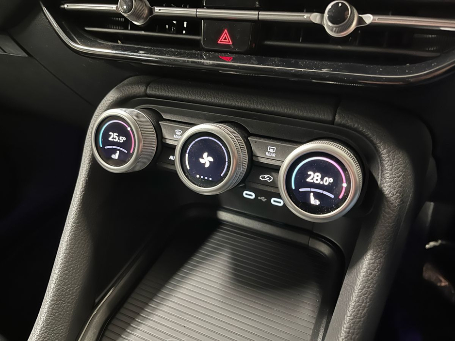 2025 Skoda Kodiaq Selection+ DSG 2.0TDI 150BHP - Reversing Camera - Climate Control - Cruise Control - Heated Seats - Keyless Start - Apple CarPlay/Android Auto €56,950