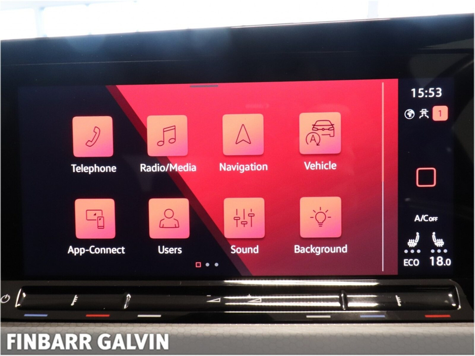 2022 Volkswagen Golf  €27,950