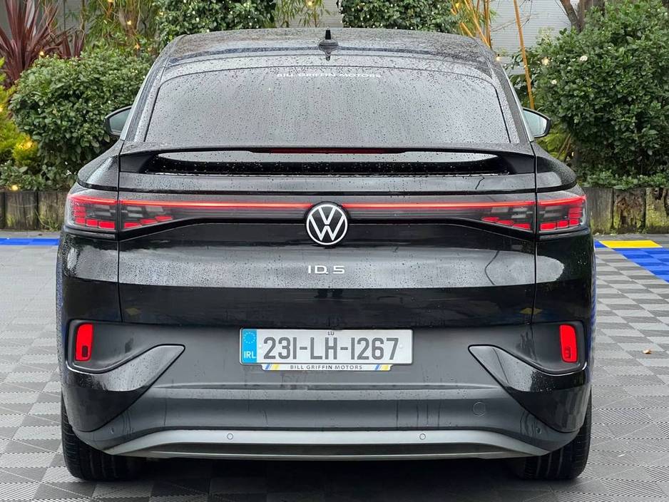 2023 Volkswagen ID.5 PRO LIFE 77KWH // HEATED SEATS // REVERSE CAMERA // DUAL ZONE CLIMATE CONTROL €24,950