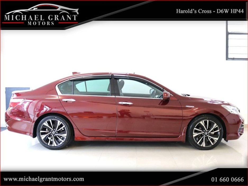 2016 Honda Accord - image 4