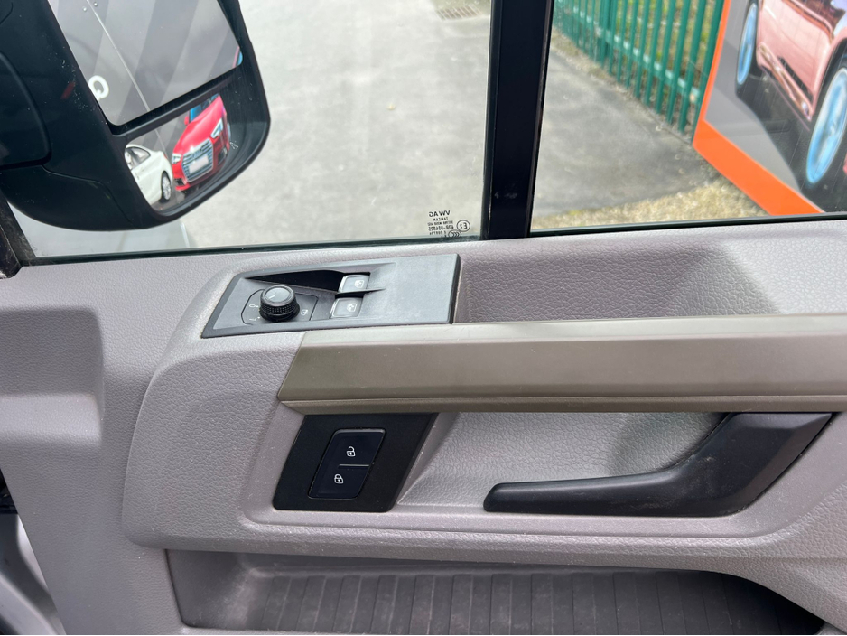 2019 Volkswagen Crafter - image 14