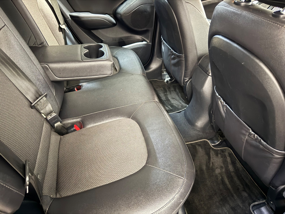 2015 Hyundai ix35 - image 13