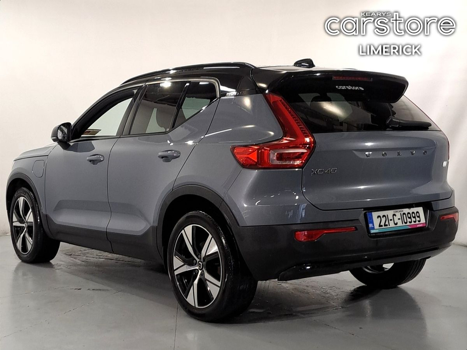2022 Volvo XC40 PHEV T4 (197hp) R-Design FWD €33,880