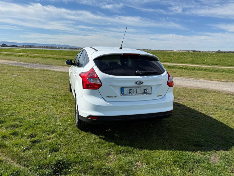 2013 Ford Focus - image 2