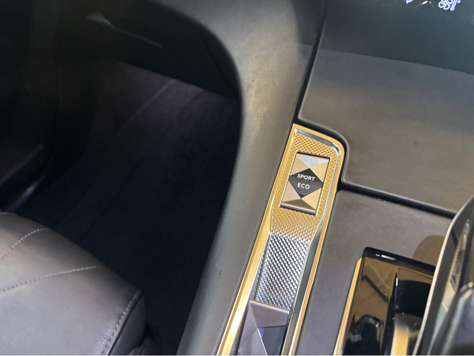 2023 DS Automobiles DS 7 Crossback - image 19