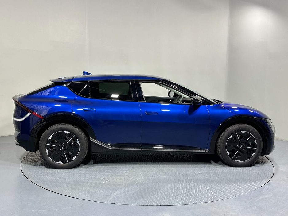 2025 Kia EV6 PE Earth 585 KMs Range €47,800