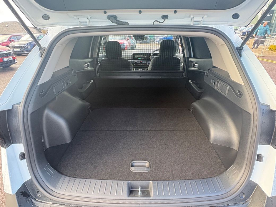 2026 Kia Sportage - image 7