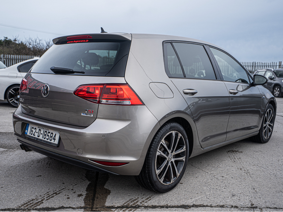 2016 Volkswagen Golf - image 13