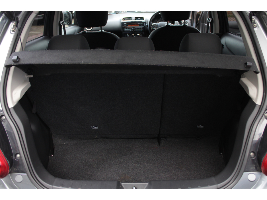 2018 Mitsubishi Space Star - image 16