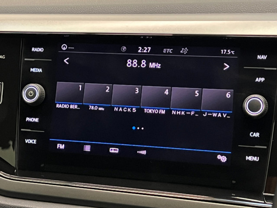 2018 Volkswagen Polo - image 22