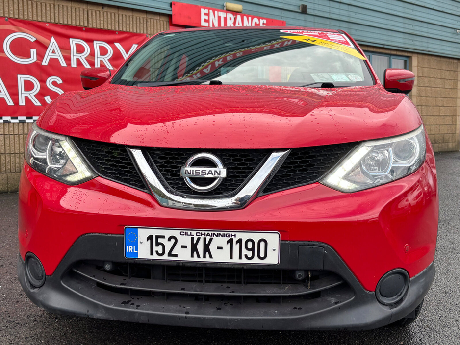 2015 Nissan Qashqai - image 2