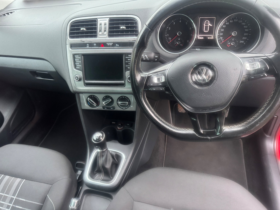 2016 Volkswagen Polo 1.0 5DR 75HP Lounge €9,950