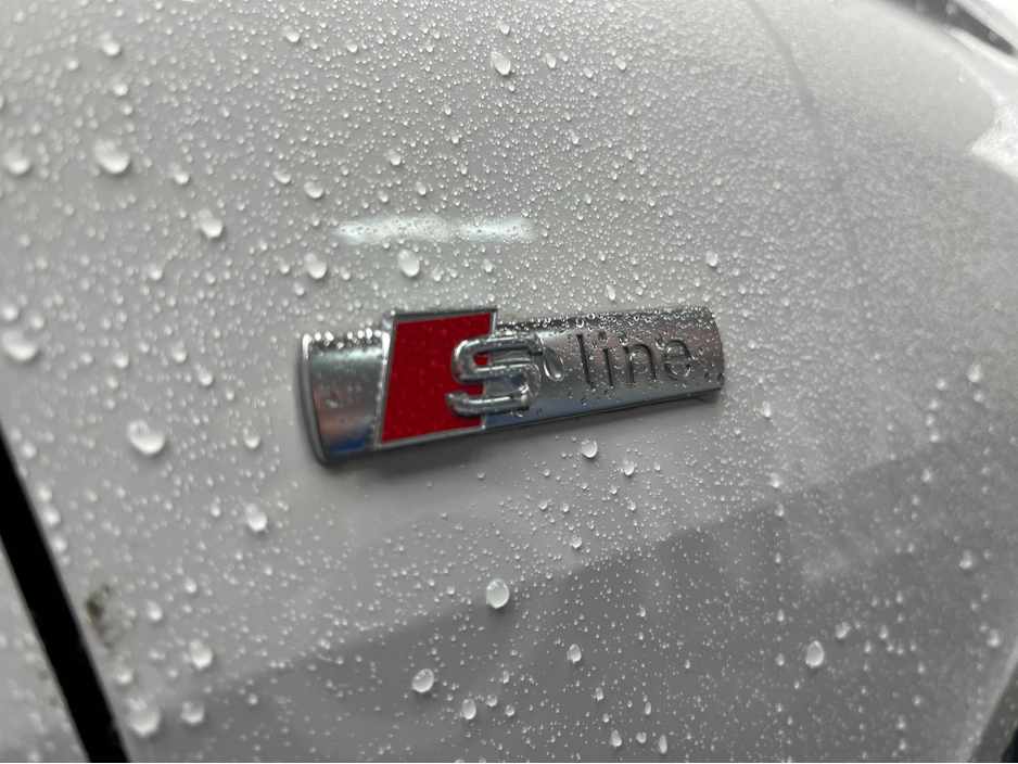 2023 Audi Q4 e-tron €35950 2023 AUDI Q4 E-TRON SPORTBACK 40 SLINE ELECTRIC AUTOMATIC / CRUISE CONTROL / 360° PARKING CAMERA / ELECTRIC MEMORY HEATED REAR & FRONT SEATS / PADDLE SHIFTERS / APPLE CARPLAY / AMBIENT LIGHTS €35,950