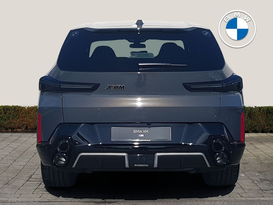 2026 BMW XM - image 13