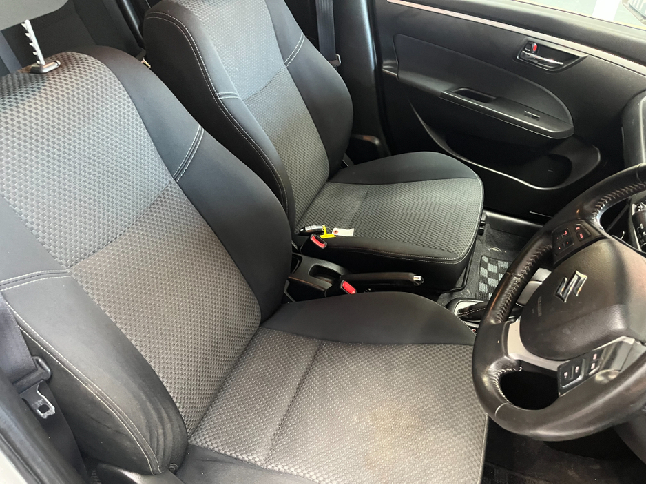 2014 Suzuki Swift - image 9