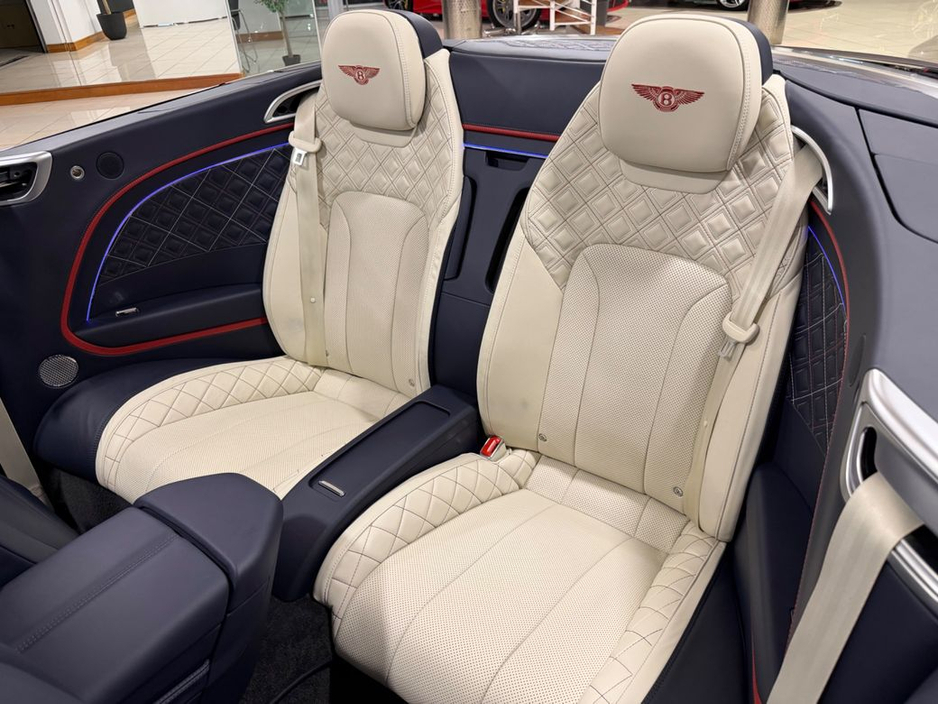 2022 Bentley Continental - image 27