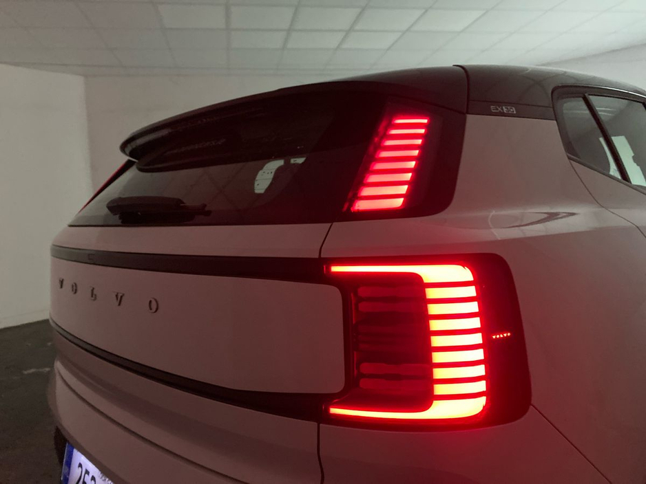 2025 Volvo EX30 Single Motor BEV 272hp Plus €39,995
