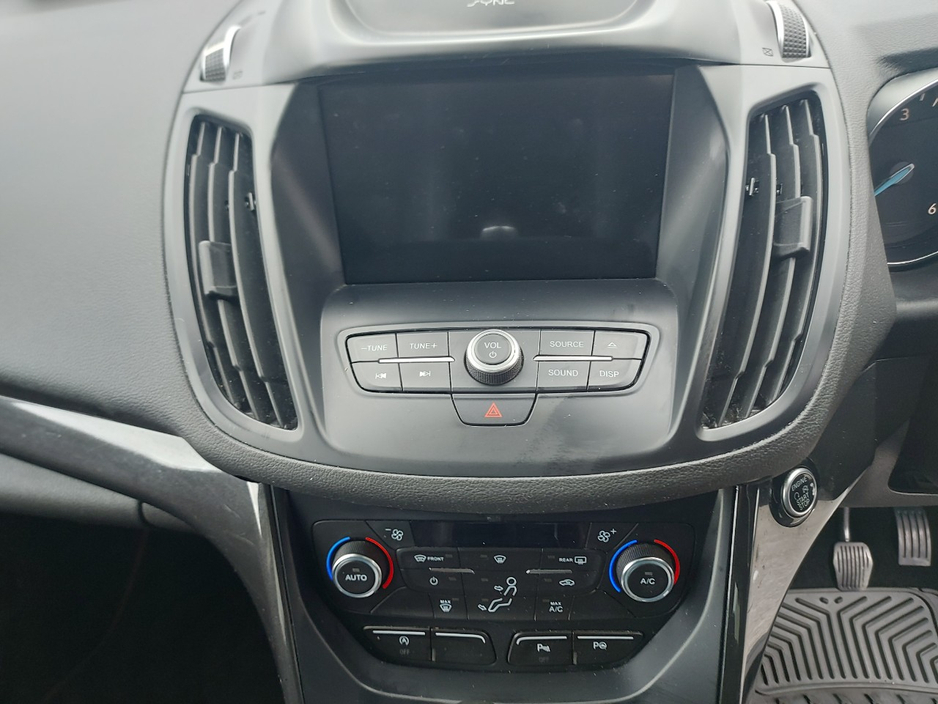 2017 Ford Kuga - image 22